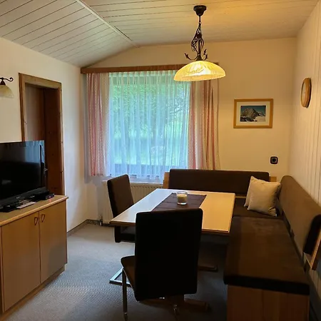 Haus Aichmann Apartment *