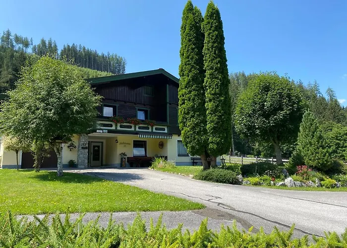 Haus Aichmann Apartment